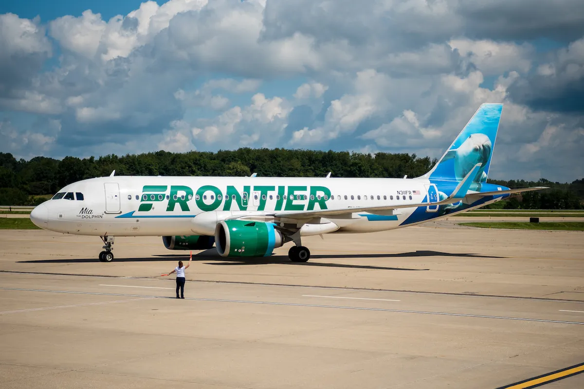 Cómo cambiar de vuelo con Frontier Airlines