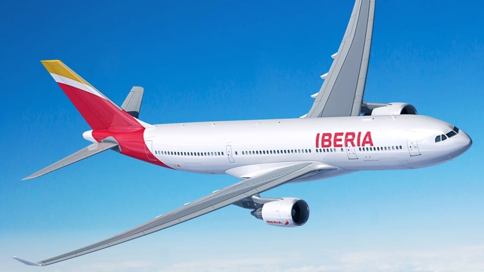 Cómo puedo contactar con el numero de teléfono de Iberia Airlines
