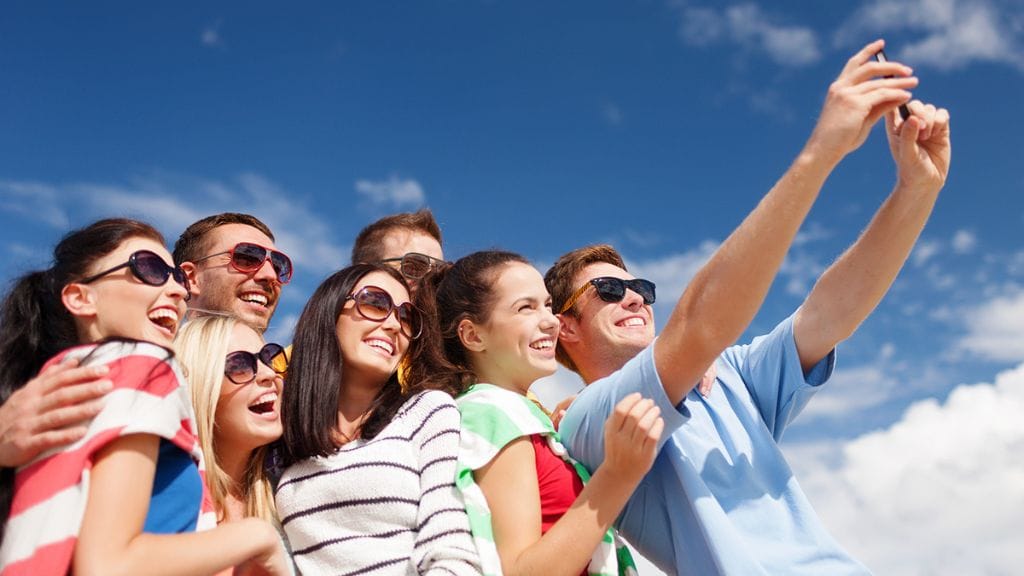 How to Book Large Group Travel with Aeroitalia Airlines